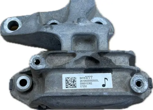 Buick Enclave II Gearbox mounting bracket 84185777