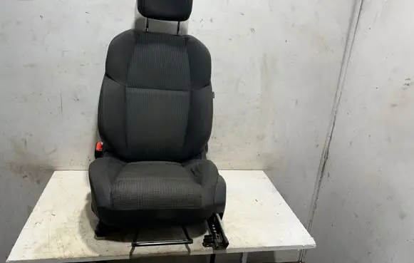 Peugeot 508 Front driver seat