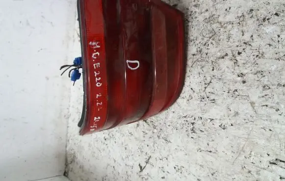 Mercedes-Benz E W210 Rear/tail lights A2108204464