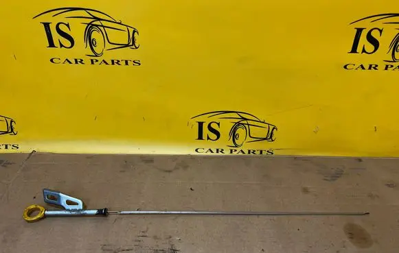 Toyota RAV 4 (XA50) Oil level dip stick 