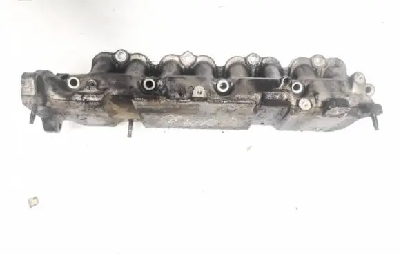 Toyota Avensis Verso Intake manifold