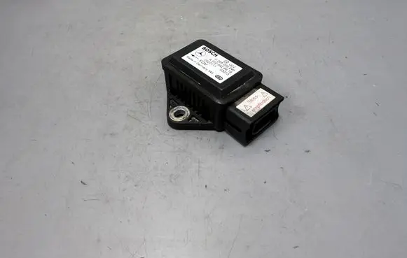 Mercedes-Benz E W211 ESP acceleration yaw rate sensor A0025426618 0265005246 0020111