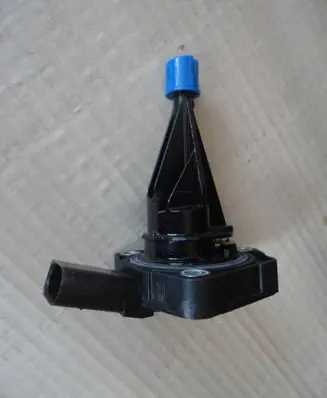 Volkswagen Golf VII Oil level sensor 06E907660C 6PR01041820