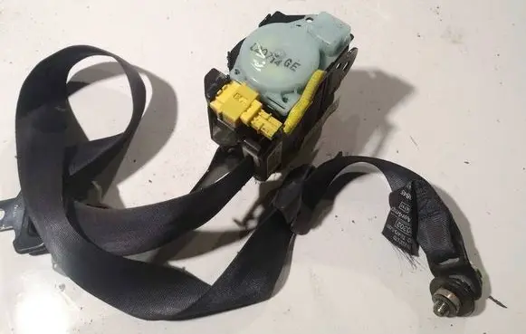 Honda Civic Front seatbelt 