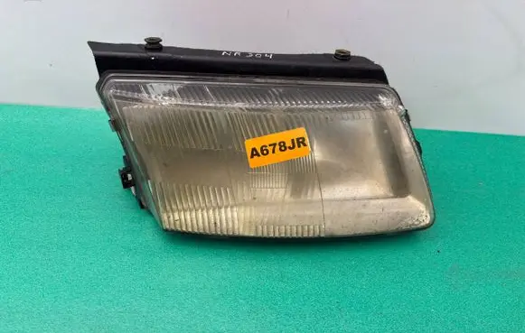 Volkswagen PASSAT B5 Headlight/headlamp 3B0RH