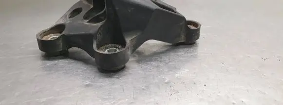 Audi A1 Gear shift cable bracket 6Q0711789F