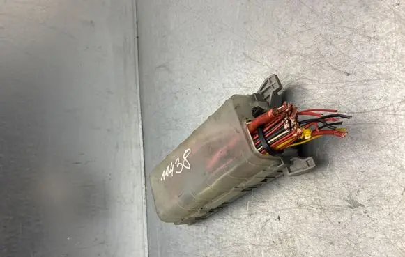 Opel Meriva A Fuse module 9332765