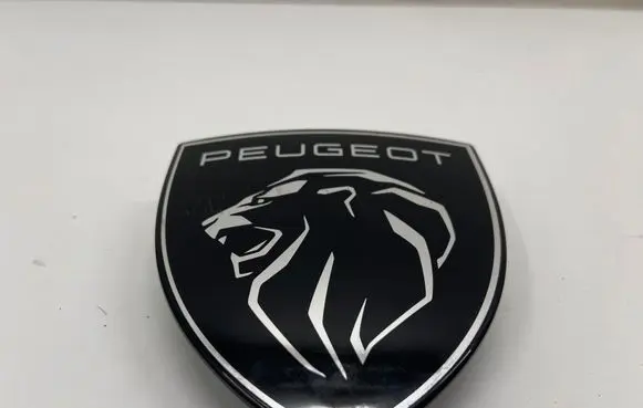 Peugeot 3008 III Manufacturer badge logo/emblem 9840697980