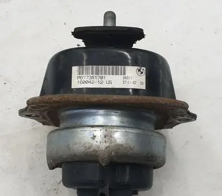 BMW X5 E70 Engine mount bracket P677381701 16004212