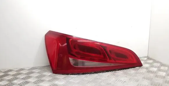 Audi Q5 SQ5 Tailgate rear/tail lights 8R0945093