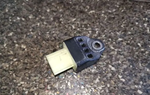 Subaru Forester SH Airbag deployment crash/impact sensor 98235SC000