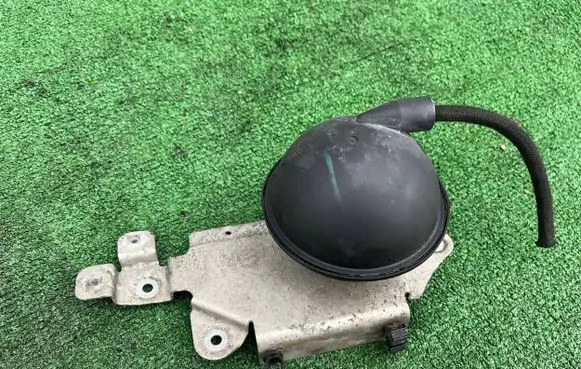 Volkswagen Touareg II Vacuum air tank 7P0199253 054129808
