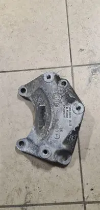 BMW X5 F15 Gearbox mounting bracket 6852989
