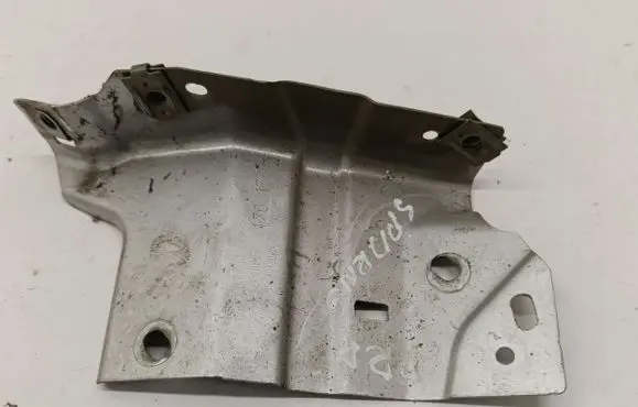 Opel Crossland X Fender mounting bracket 39018600