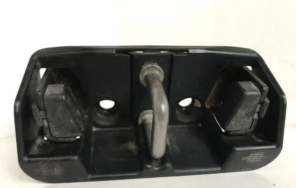 Saab 9-3 Ver2 Rear door lock loop/hook striker 12762210