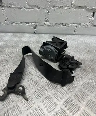 BMW X3 F25 Front seatbelt 7258432
