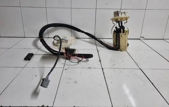 Volvo V70 In-tank fuel pump 0580313029 08606