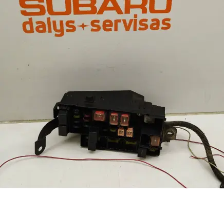 Subaru Forester SF Fuse box set 82231FC002 981017
