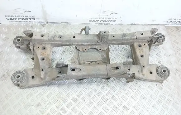 Toyota Avensis T270 Rear subframe 