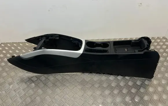 Audi A5 8T 8F Center console 8K0864981F 0000247027