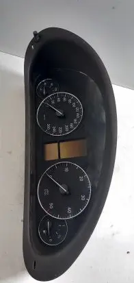 Speedometer (instrument cluster)