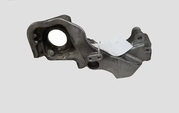 Volvo V40 Cross country Generator/alternator bracket 31401103