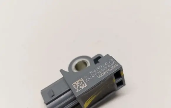 KIA Sportage Airbag deployment crash/impact sensor 95920B4000