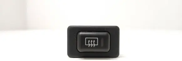 Mitsubishi Pajero Windscreen/window heater switch