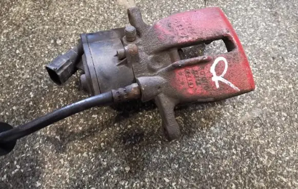 Audi A6 S6 C6 4F Rear brake caliper