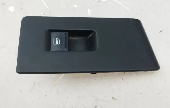 Volkswagen PASSAT CC Electric window control switch 3AA868750