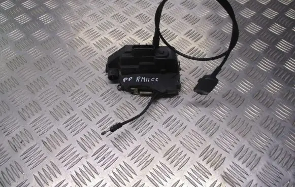 Renault Megane II Front door lock