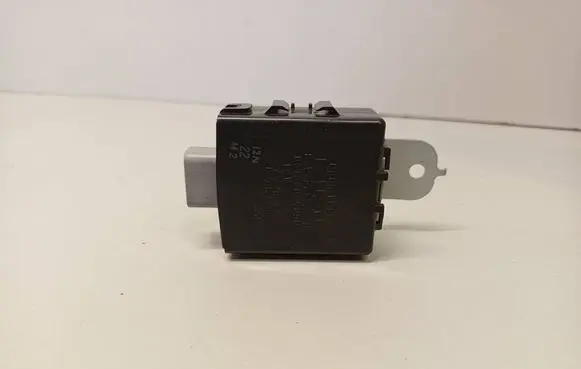 Isuzu D-Max Door control unit/module 8973859230 0515004050