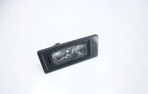 Volkswagen PASSAT B8 Number plate light 5NA943021