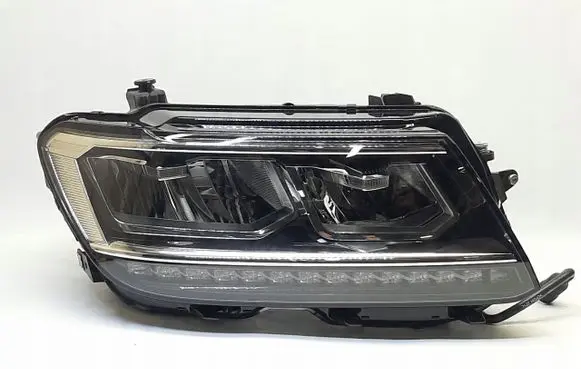 Volkswagen Tiguan Headlight/headlamp 5NB941036D