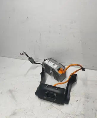 Volvo XC90 Voltage converter/converter module 31346796