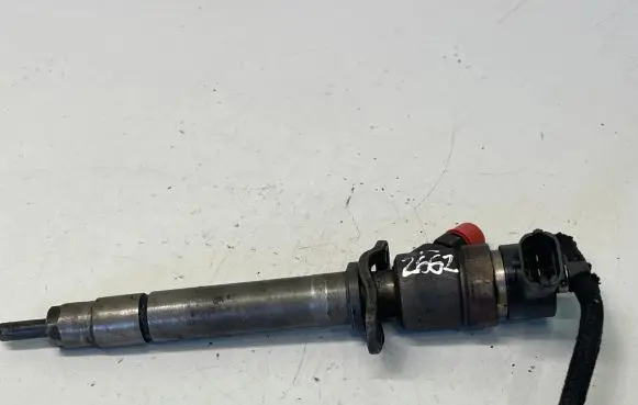 Volvo S60 Fuel injector 0445110078