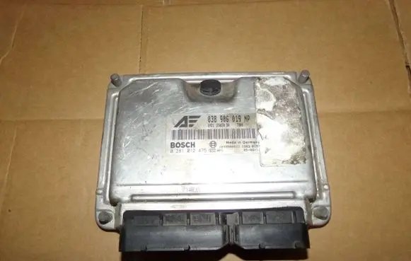 Ford Galaxy Engine control unit/module 0281012475