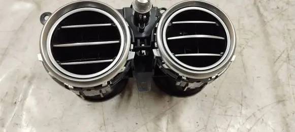 Mercedes-Benz E W213 Dash center air vent grill A2138307700