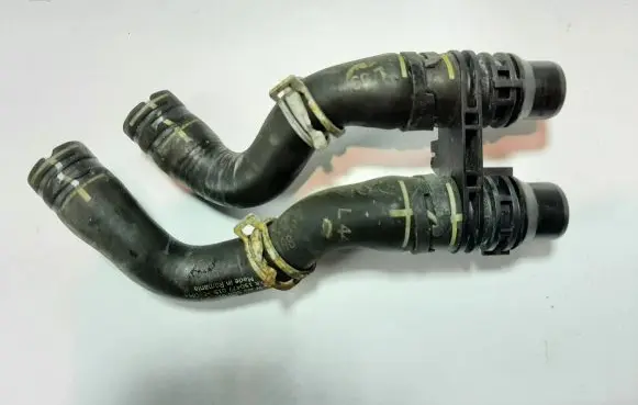 Volkswagen Golf VII Engine coolant pipe/hose 5Q0820507G
