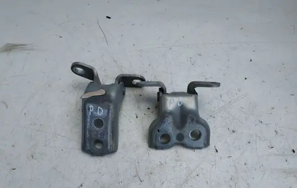 Front door hinge set