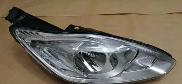 Ford C-MAX II Headlight/headlamp