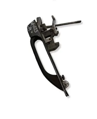 Mercedes-Benz W123 Front door exterior handle 3445