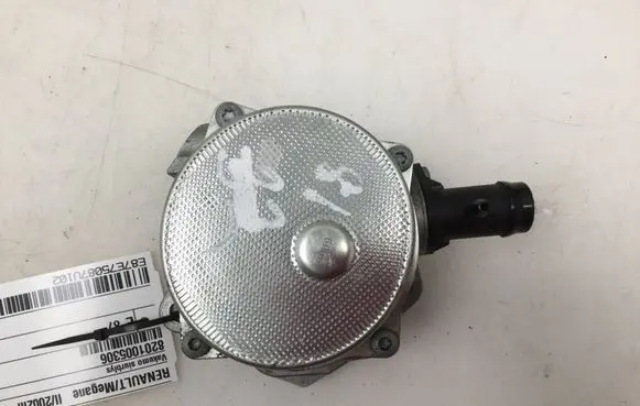 Nissan Qashqai Vacuum pump 8201005306