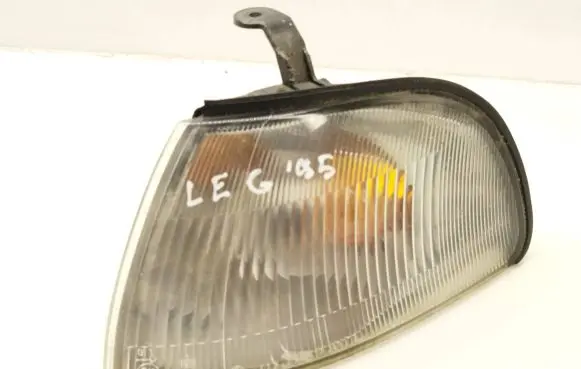 Subaru Legacy Front indicator light