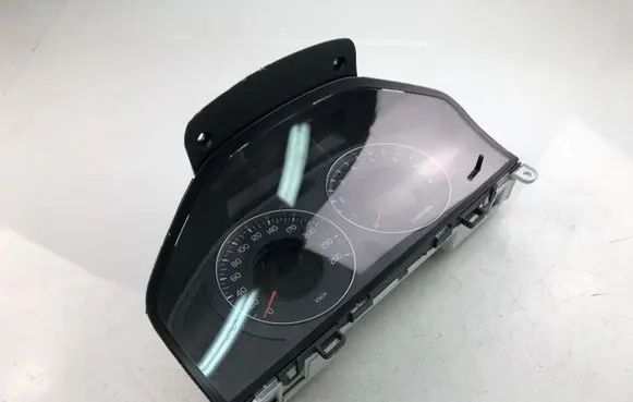 Volvo V70 Speedometer (instrument cluster) 30786622AB