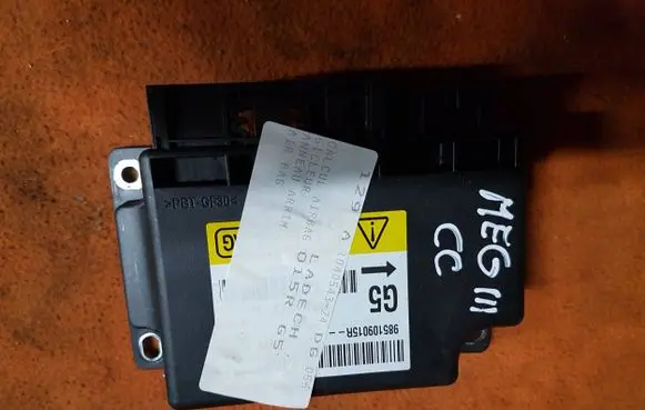 Renault Megane III Airbag control unit/module 985109015R