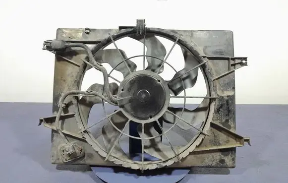 Hyundai Tucson JM Electric radiator cooling fan