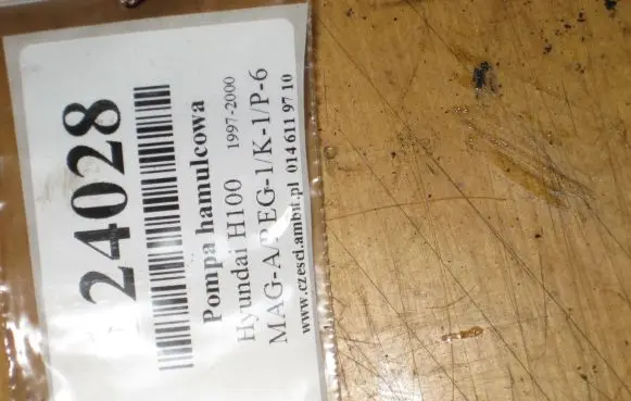 Hyundai H-100 Master brake cylinder
