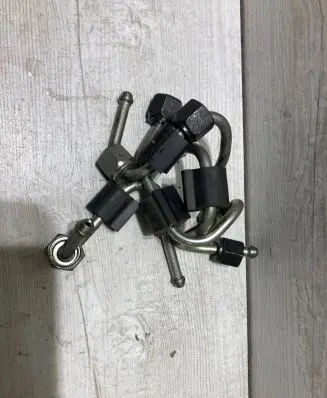 Seat Ateca Fuel injector supply line/pipe 