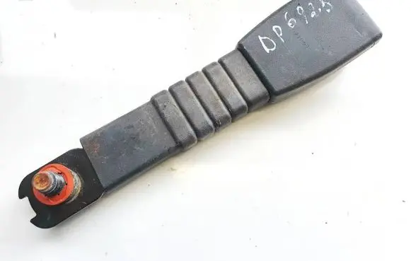 Hyundai Accent Front seatbelt buckle 071027